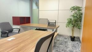 مكتب مميز ابتداء من 2800 ريالقط