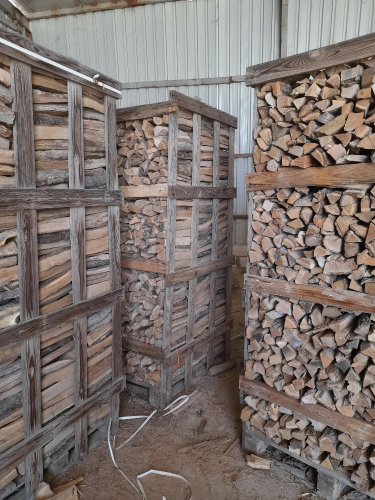 خشب يابس قديم قطع صغيرة طن