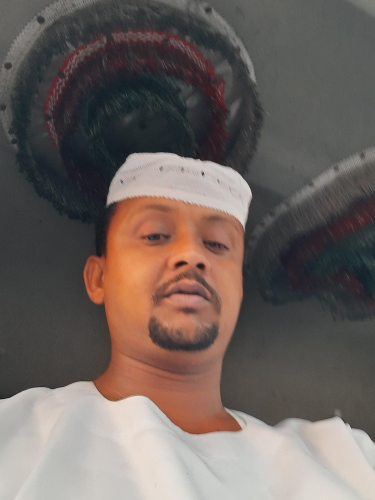 سايق سوداني نقل ثقيل خفيف متوسط