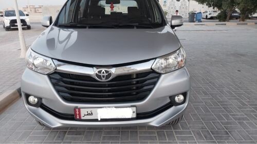 تويوتا أفانزا متوفرة للنقل