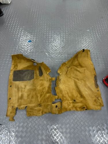 فرشة نيسان 91 اصليه