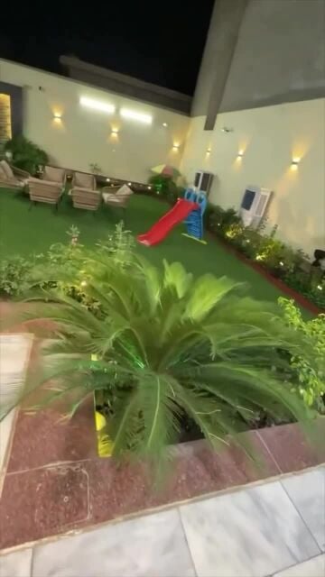 مزارع عمل أجمل الحدائق ومتابعه