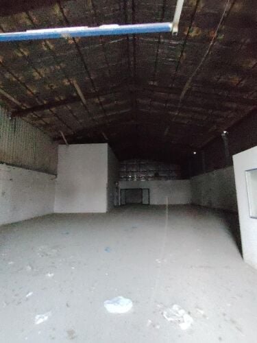 700M Store, 4 offices, open yard