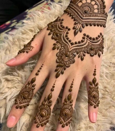 مطلوب حنايات