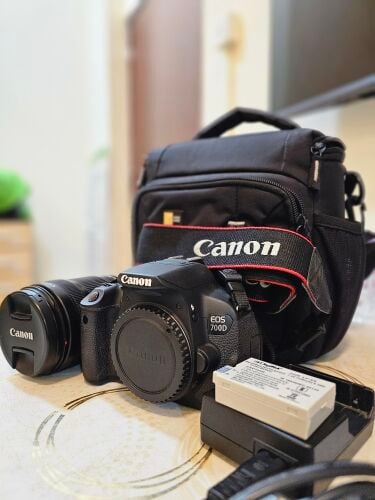 Canon 700D