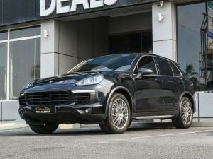 Porsche Cayenne s. Model 2015.
