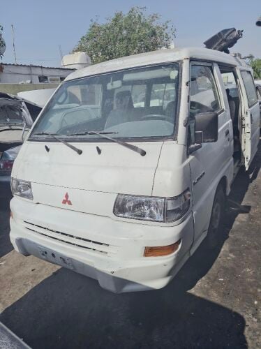 Mitsubishi L300 Scrap