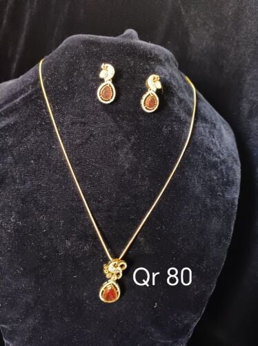 Pearl jewelry