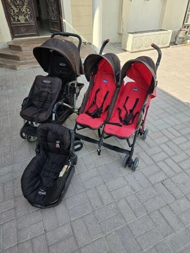 عربتي اطفال للتوام للبيع