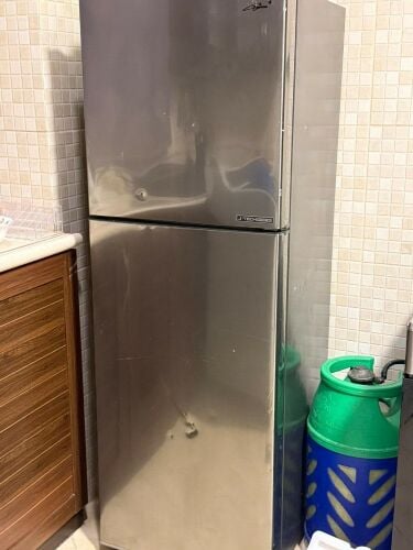 silver fridge(sharp)