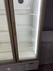 ثلاجة تجارية ثلاث ابواب 