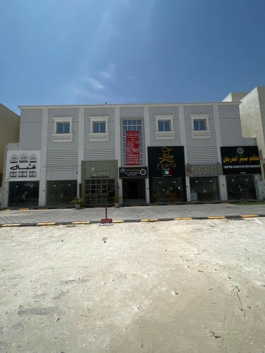 محل  جاهز لمطعم للايجار بالريان