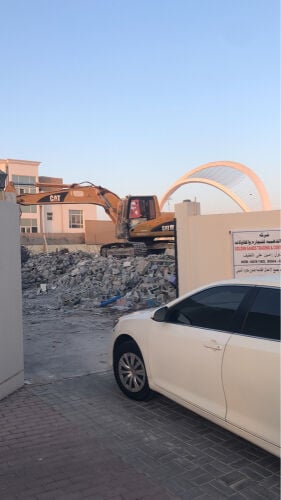 هدم جميع المباني الصغيره والكبيره