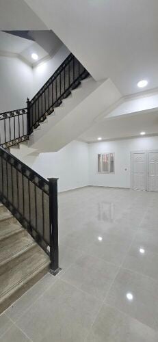 للايجار فيلا بالغرافة