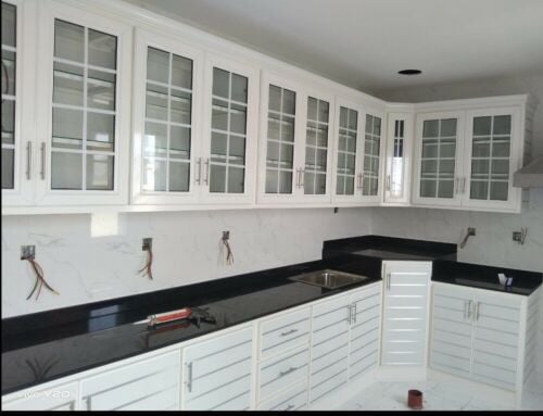 تفصيل مطابخ المنيوم تفصيل أبواب و