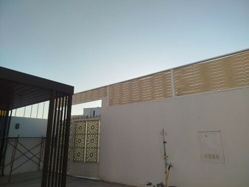 -نقوم بجميع أنواع أعمال ا
