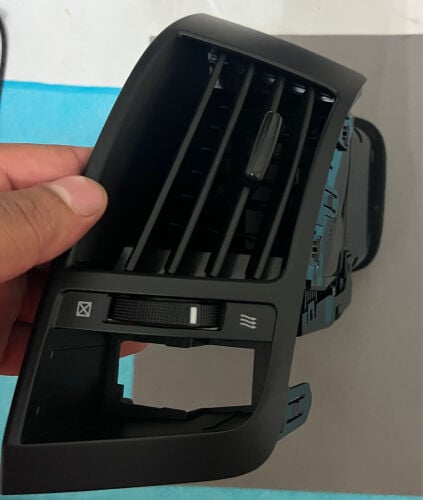 AC vent land cruise right 