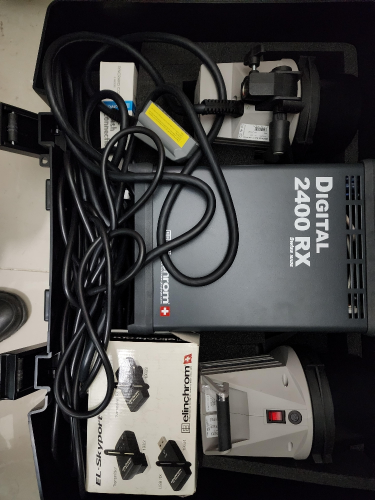 Elinchrom. 2400 Digital RX
