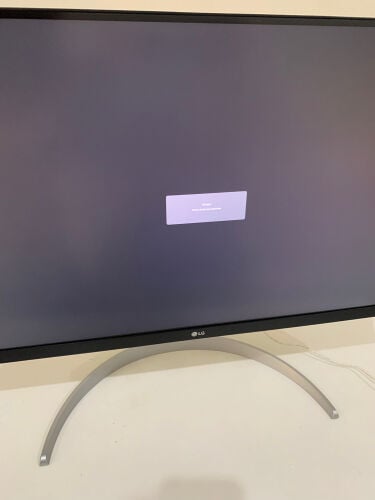 LG UHD Monitor 4K 27”