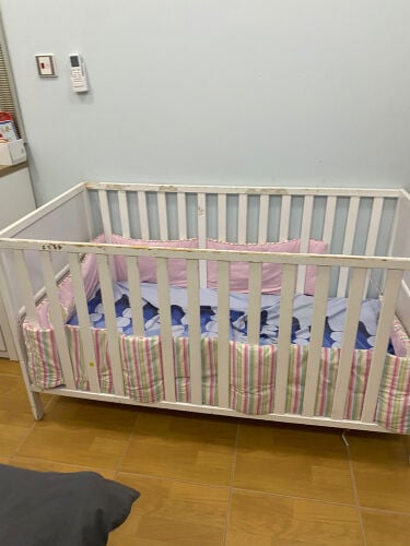 Used baby bed