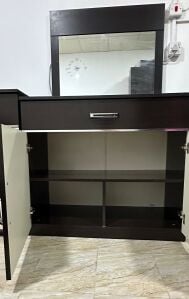 Dressing table