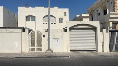 للبيع فيلا مؤجره ف المعموره