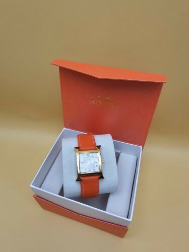 هرمز مع بوكس وكيس الماركة