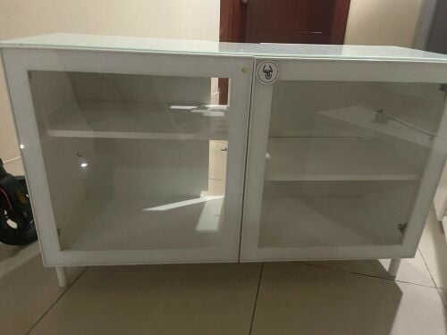 transparent living room table