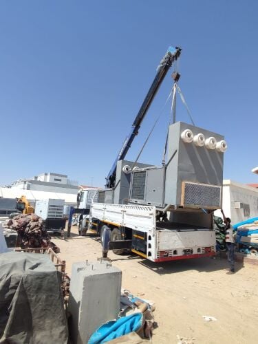 لوري مع كرين 10 طن لنقل