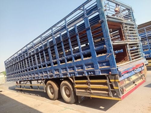Sheep trailer 2004