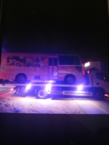 سطحة بركدون لنقل الدرجات والسيارا