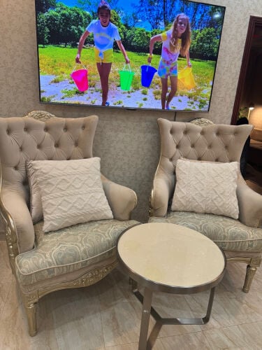 arm chair new condition