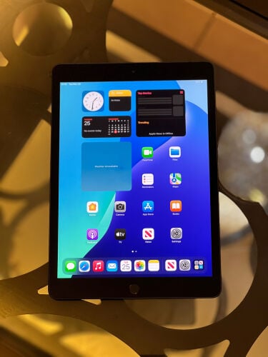 iPad 7 iOS 18 , original 