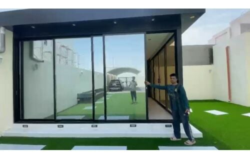 أبواب زجاج منزلقة بإطار ألمنيوم 