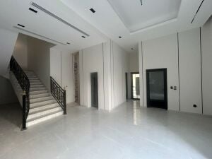 فيلا جديدة مستقلة للبيع