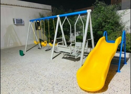 مرجيحة و زحلقية للاطفال