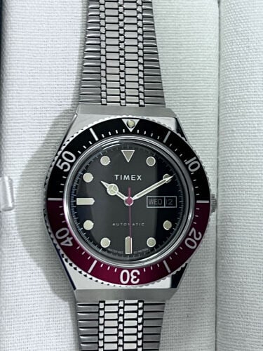 ساعه جميله اتوماتيك 