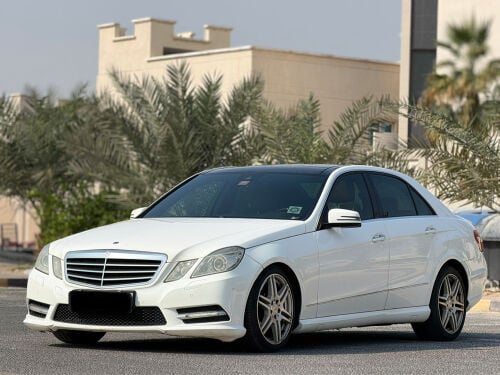 Mercedes Benz E300