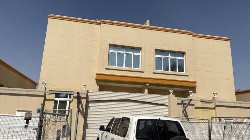 للبيع فيلتين متلاصقان