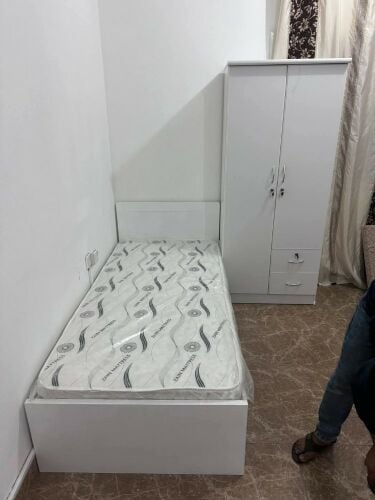 بيع جميع انواع غرف النوم الجديدة