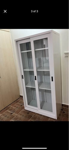 Office file cabinet / drawers 
