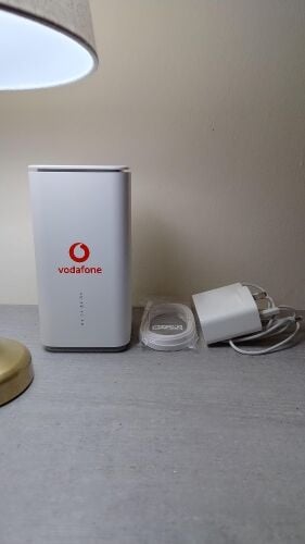 Vodafone OPPO 5G CPE T1a