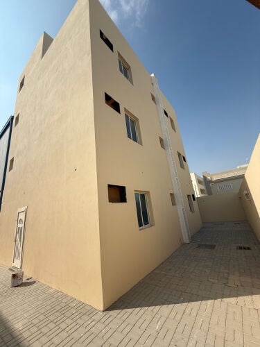 New store at an excellent price