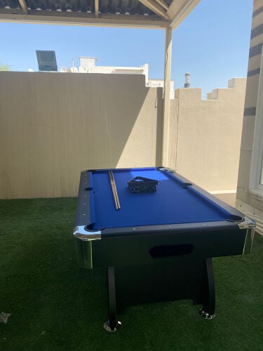 طاولة بلياردو ٧ قدم