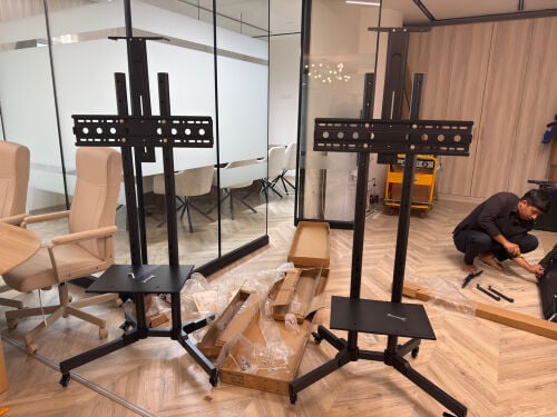 Portable smart tv stand with 