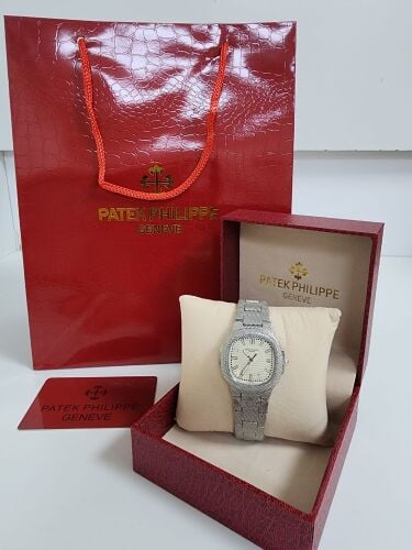 ساعة نسائي  باتك فلب