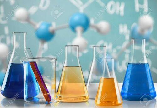 أستاذ كيمياء ثانوية عامة