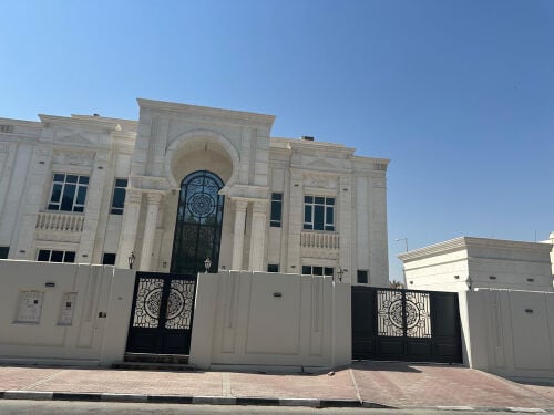 فيلا بالدفنه