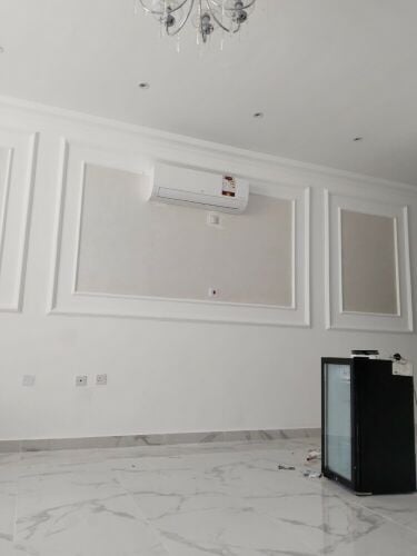 ديكورات الجبس والصبغ