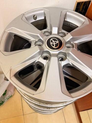 Land Cruiser 2023 rim 